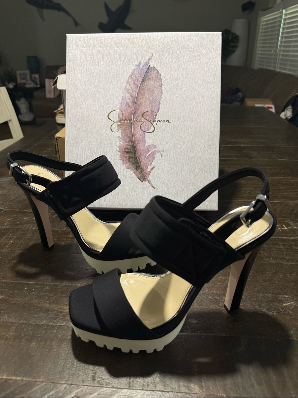 NIB Jessica Simpson Sarey Black & White Heels Sandals Shoes Sz 8 Club Y2K 90’s